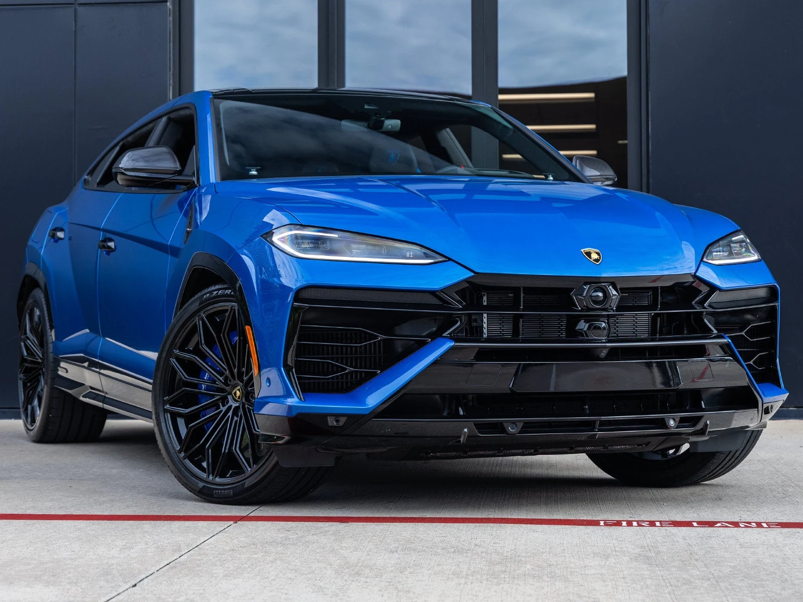 2025 Lamborghini Urus SE, 2/20