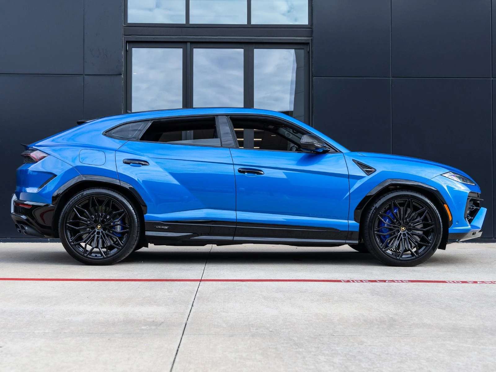 2025 Lamborghini Urus SE, 10/20