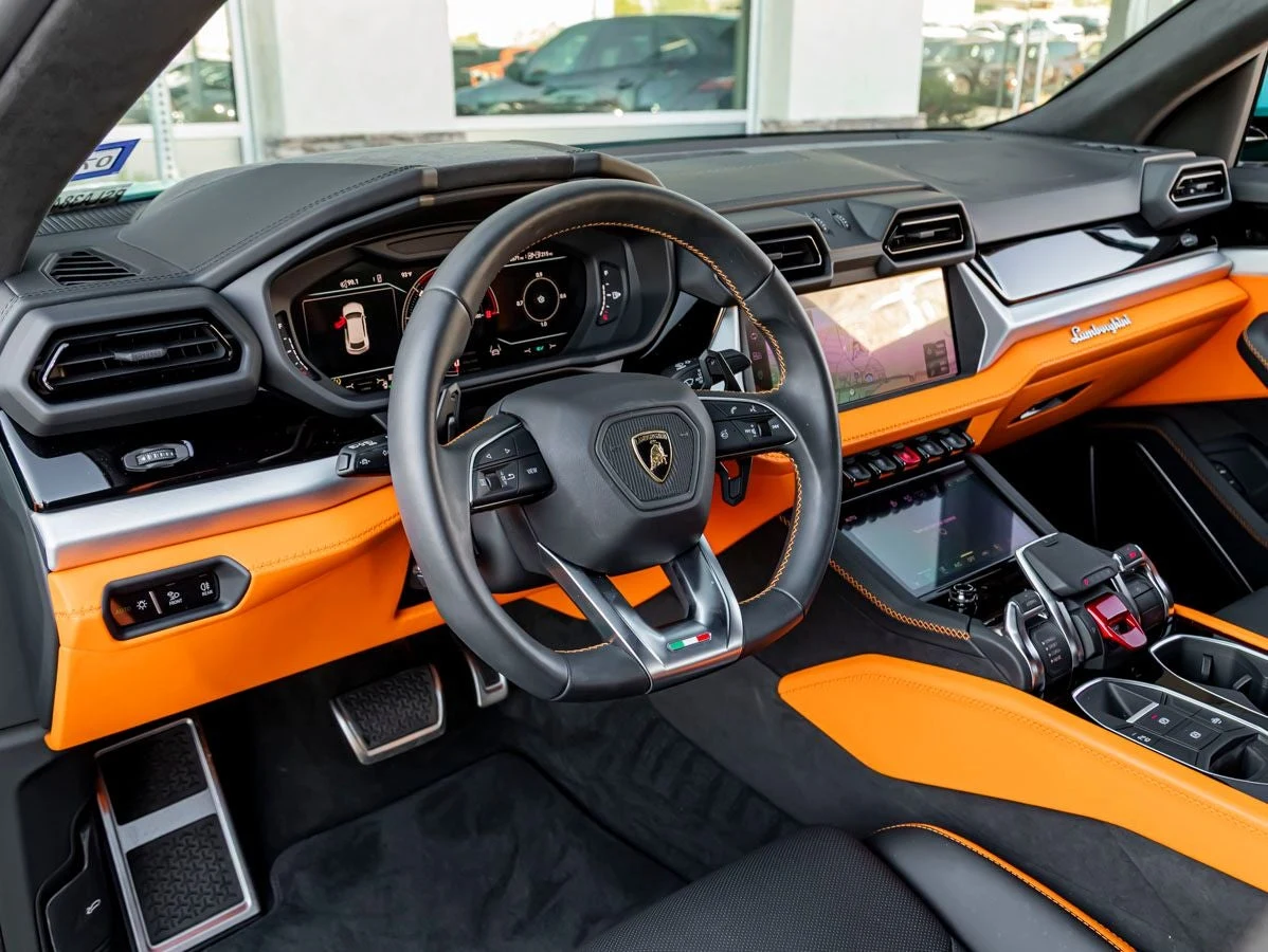 2025 Lamborghini Urus SE, 17/20