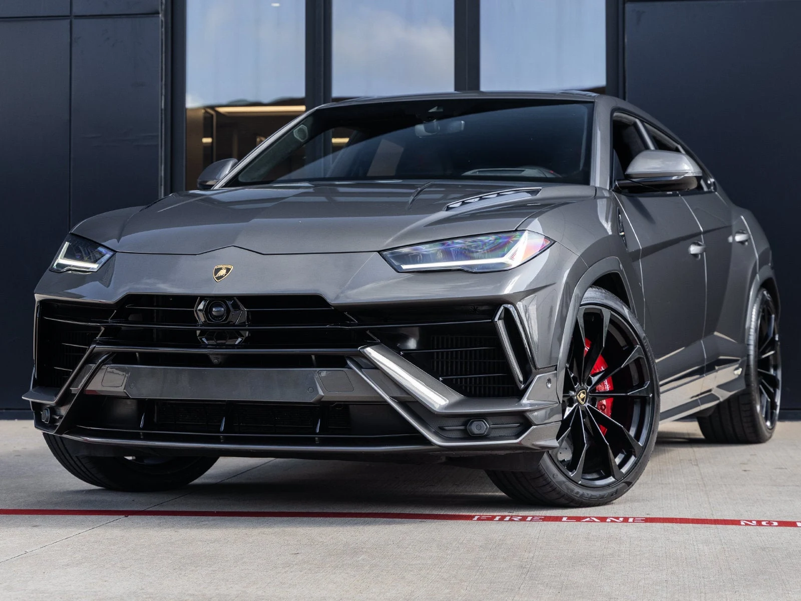 Lamborghini Urus S · Grigio Keres Metallic · Indigo Auto Group