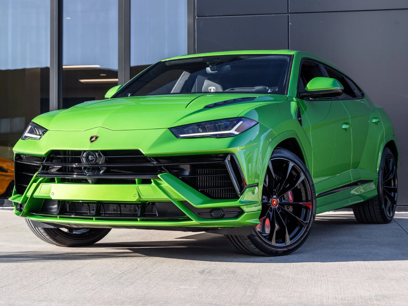 Lamborghini Urus S · Verde Selvans Metallic · Indigo Auto Group