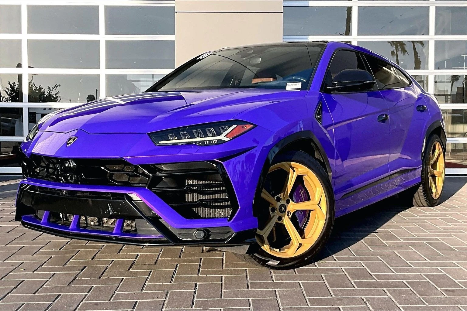 Lamborghini Urus · Grigio Nimbus Metallic · Indigo Auto Group
