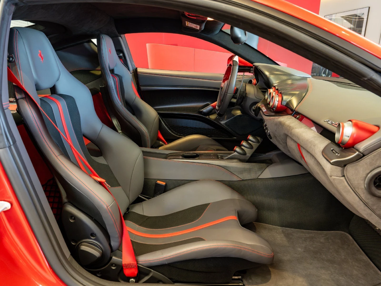 2017 Ferrari F12tdf, 18/20
