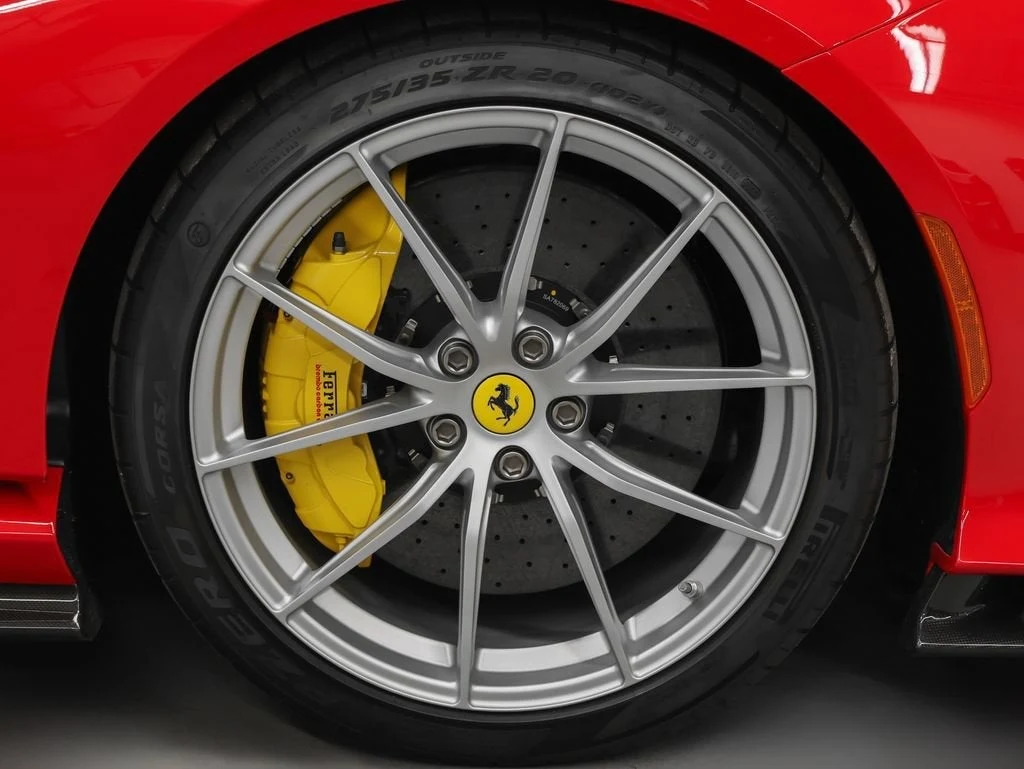 2023 Ferrari 812 Competizione, 10/20