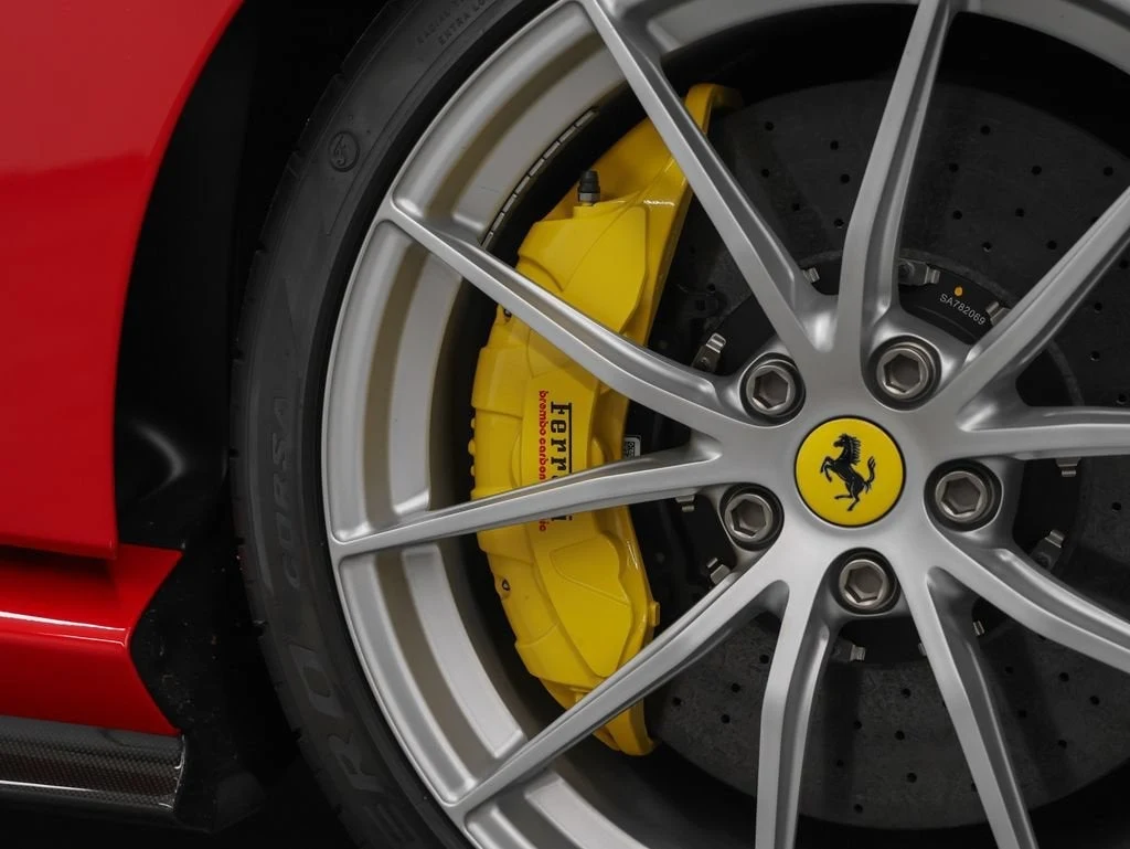 2023 Ferrari 812 Competizione, 11/20