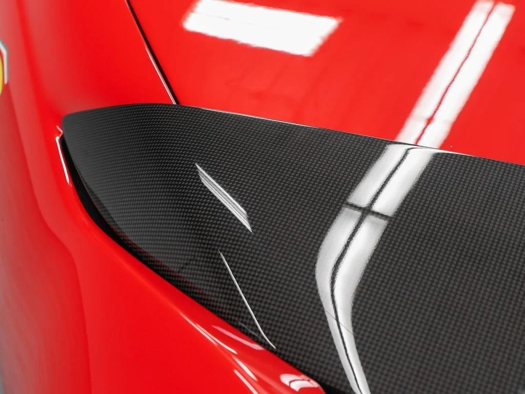 2023 Ferrari 812 Competizione, 14/20