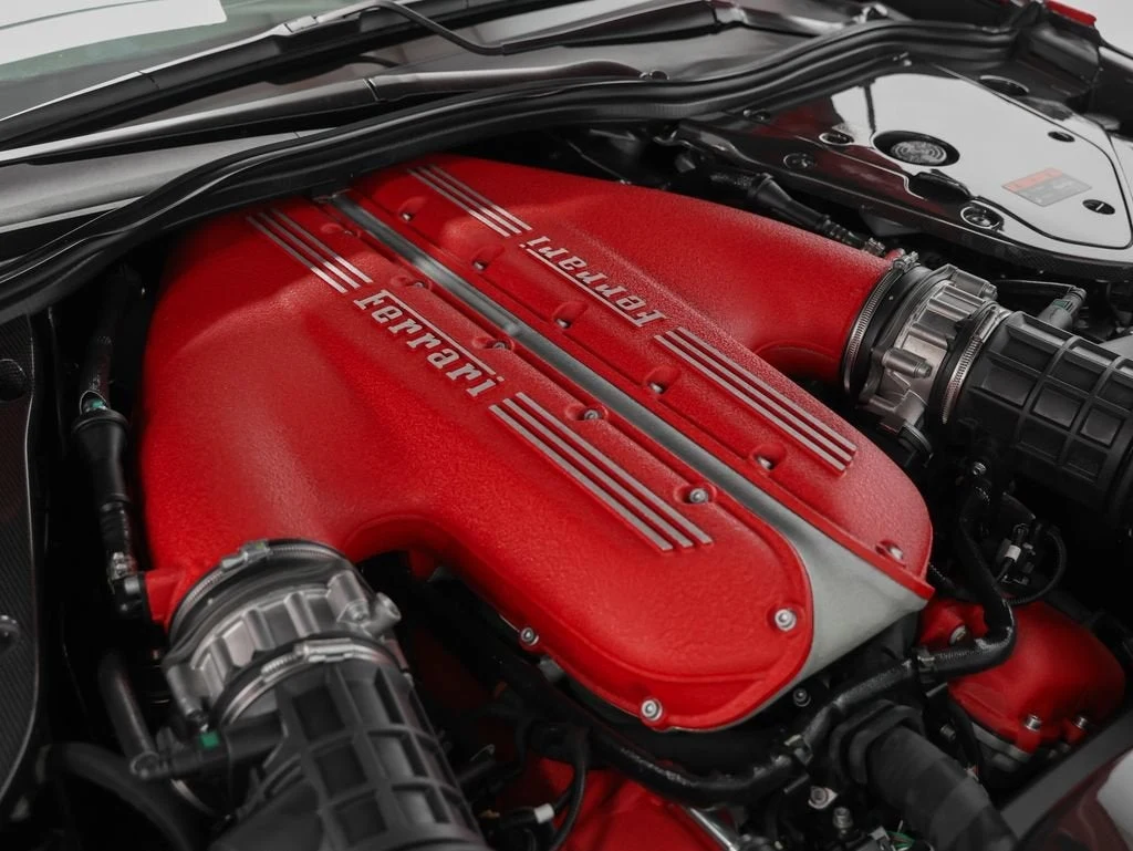 2023 Ferrari 812 Competizione, 18/20