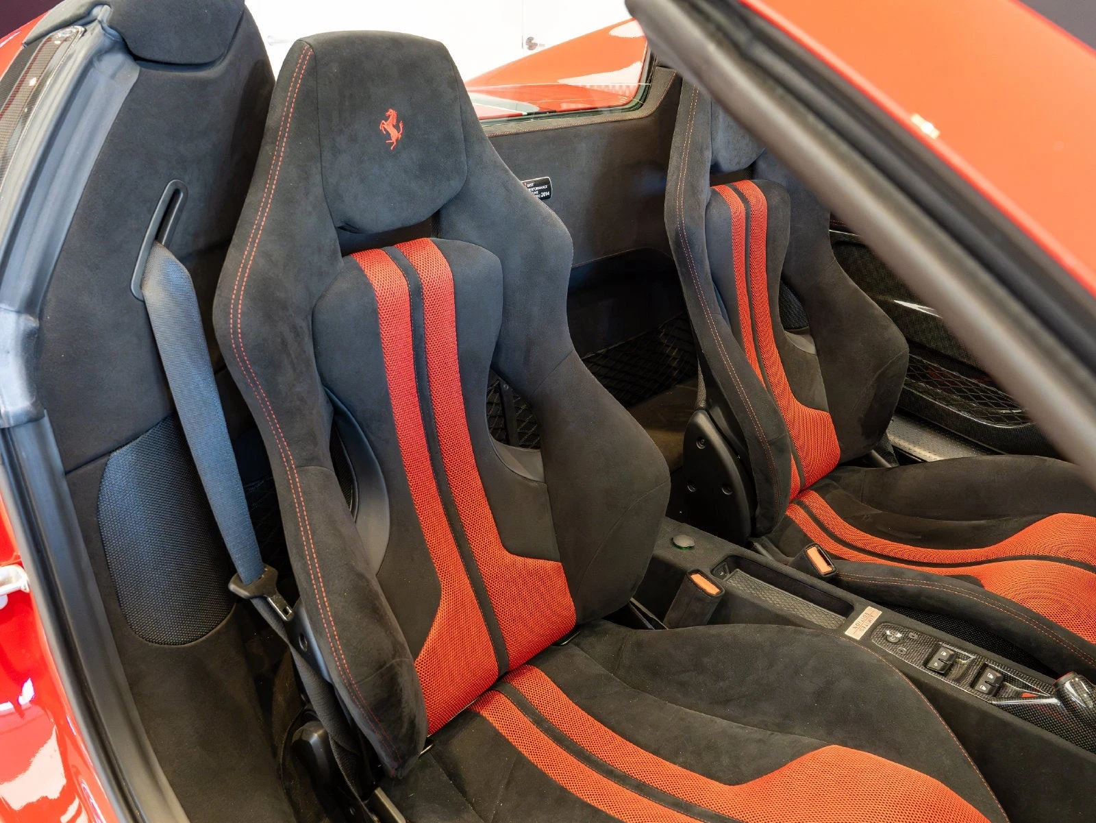 2015 Ferrari 458 Speciale A, 19/20