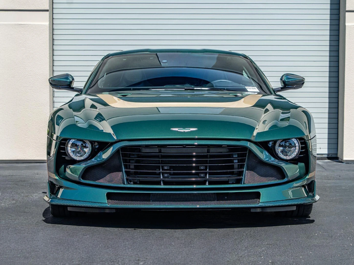 2024 Aston Martin Valour, 2/20