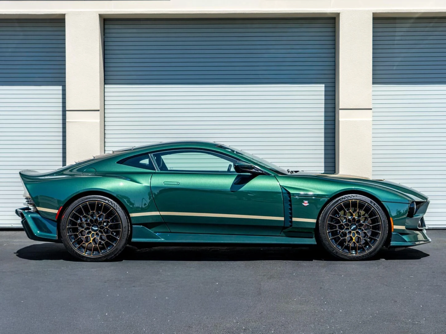 2024 Aston Martin Valour, 8/20