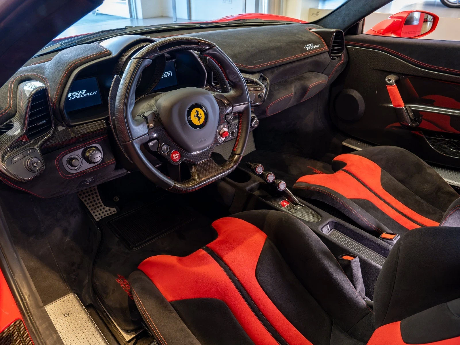 2015 Ferrari 458 Speciale, 9/20