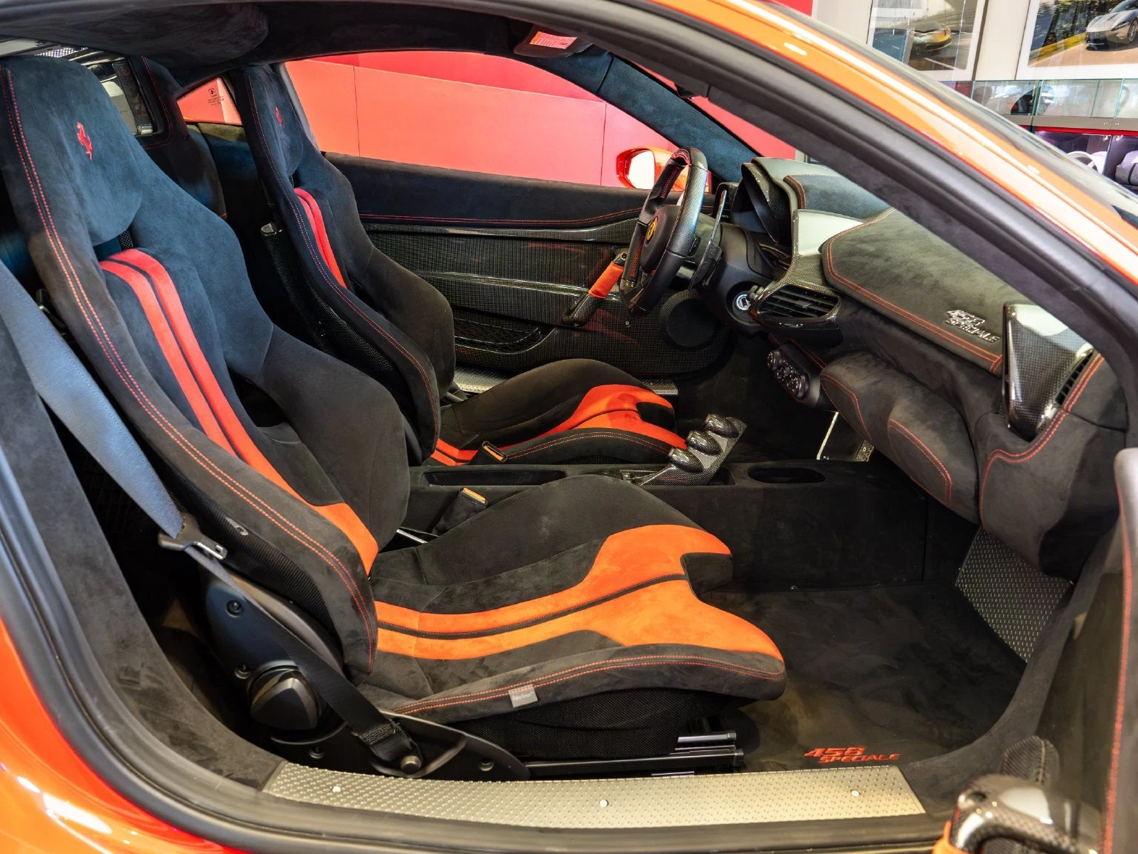 2015 Ferrari 458 Speciale, 18/20