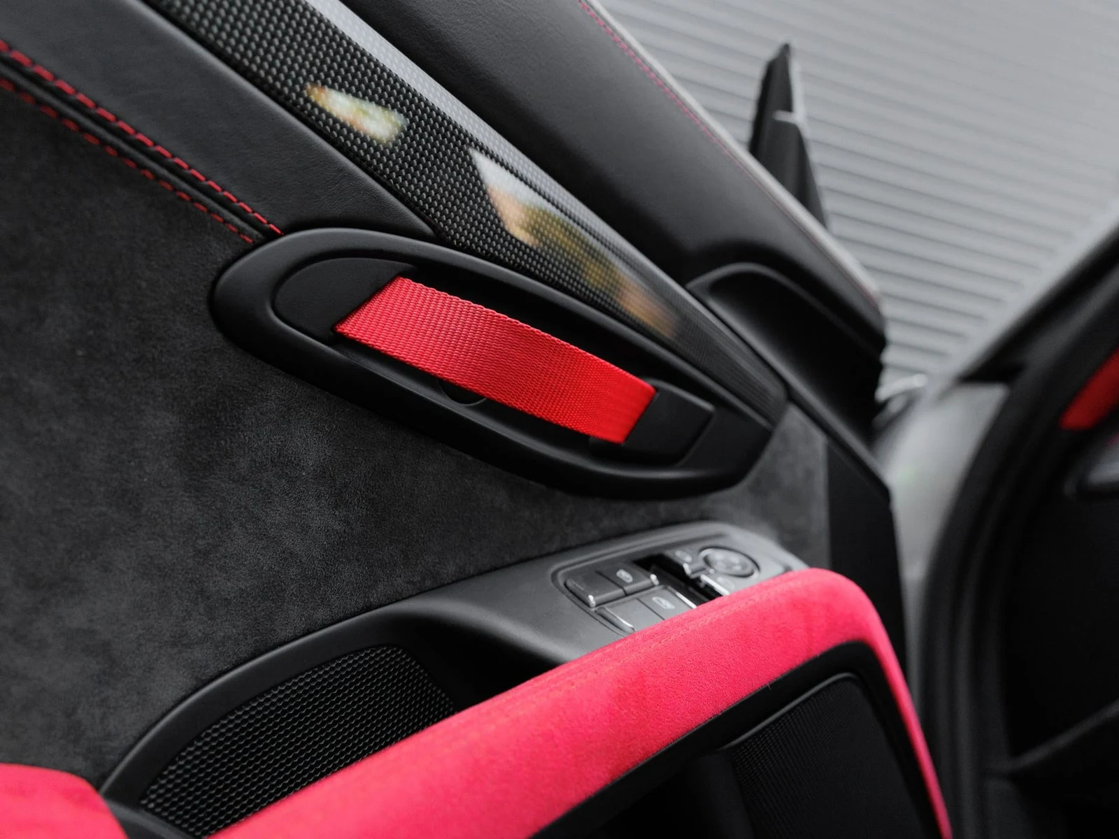 2018 Porsche 911 GT2 RS (991.2), 16/20