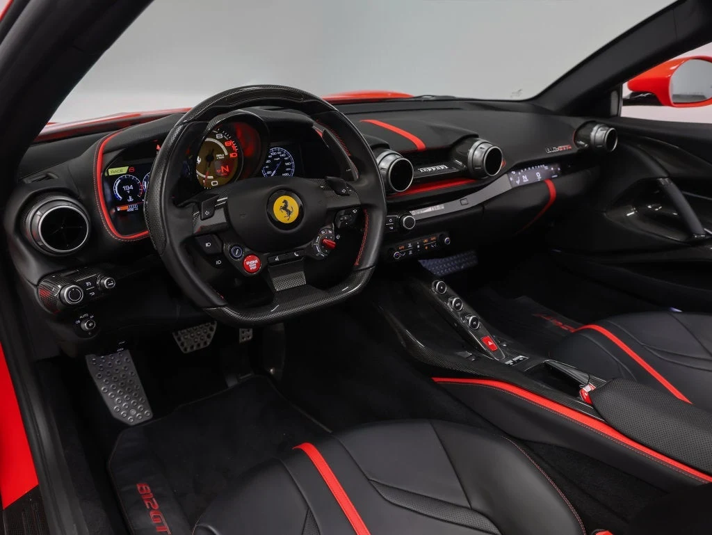 2023 Ferrari 812 GTS, 2/20