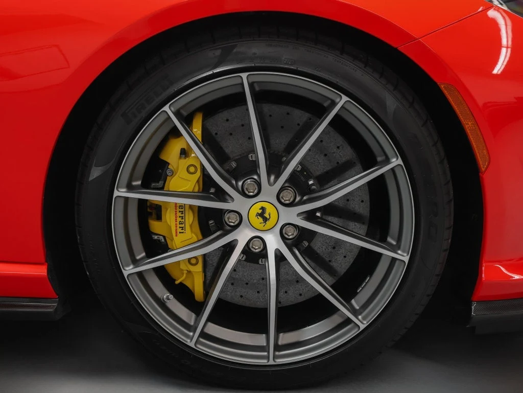 2023 Ferrari 812 GTS, 18/20