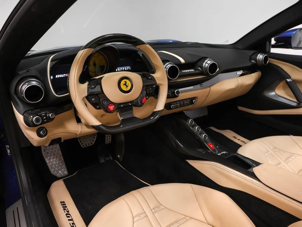 2021 Ferrari 812 GTS, 2/20