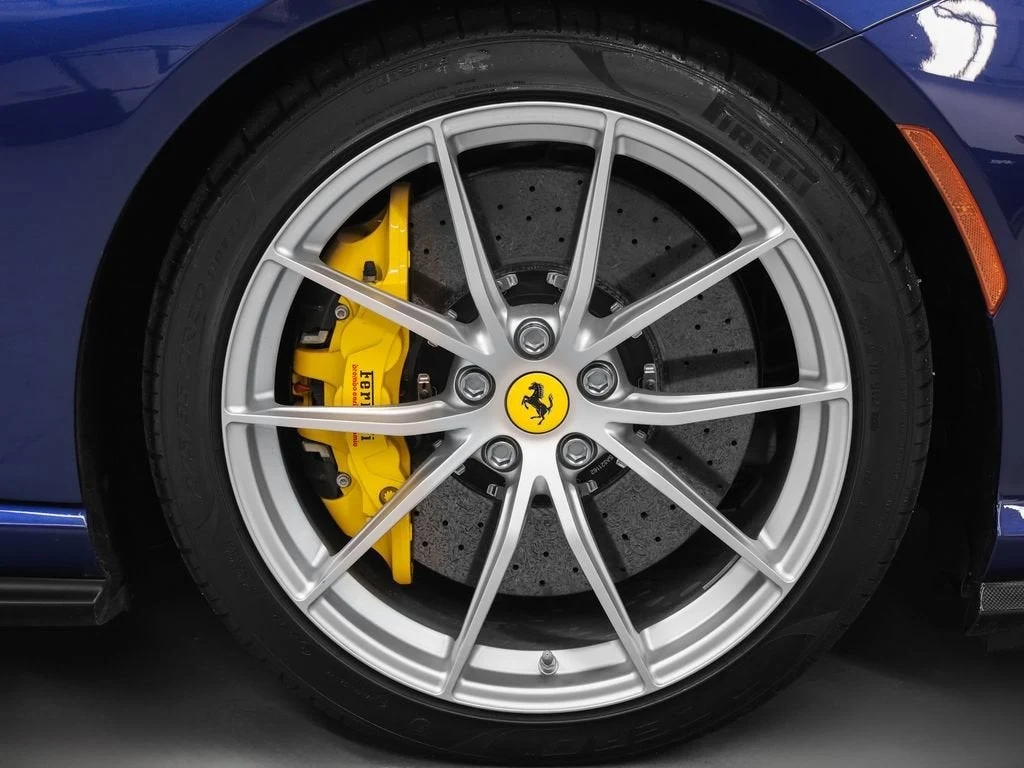 2021 Ferrari 812 GTS, 11/20