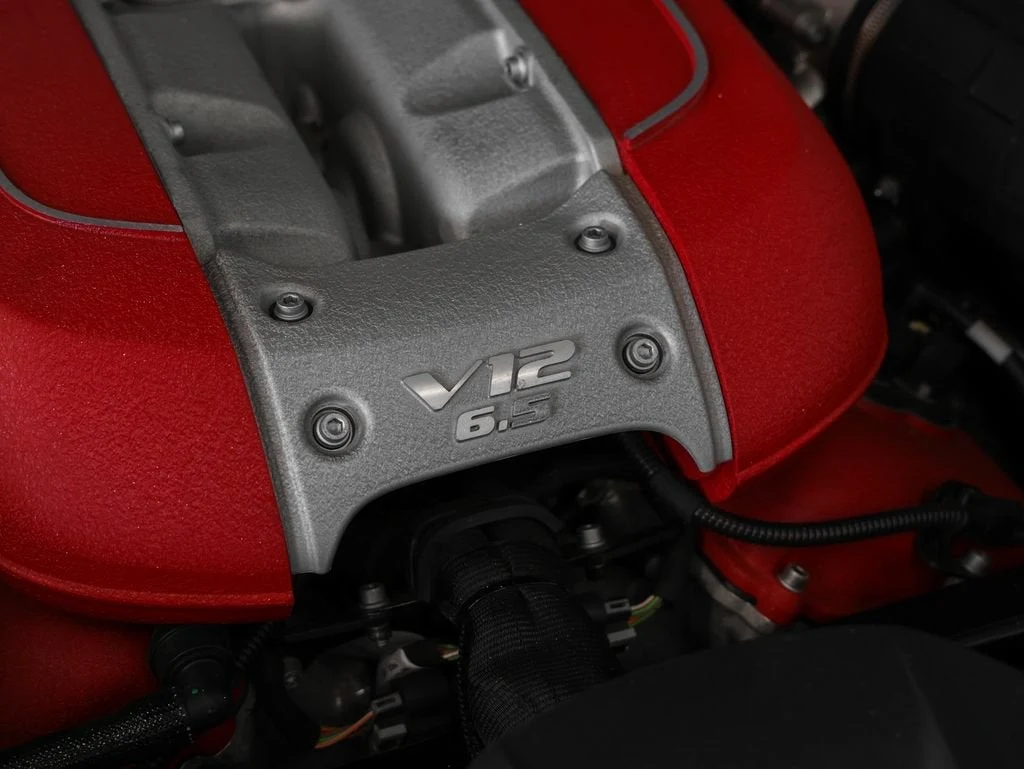 2021 Ferrari 812 GTS, 17/20