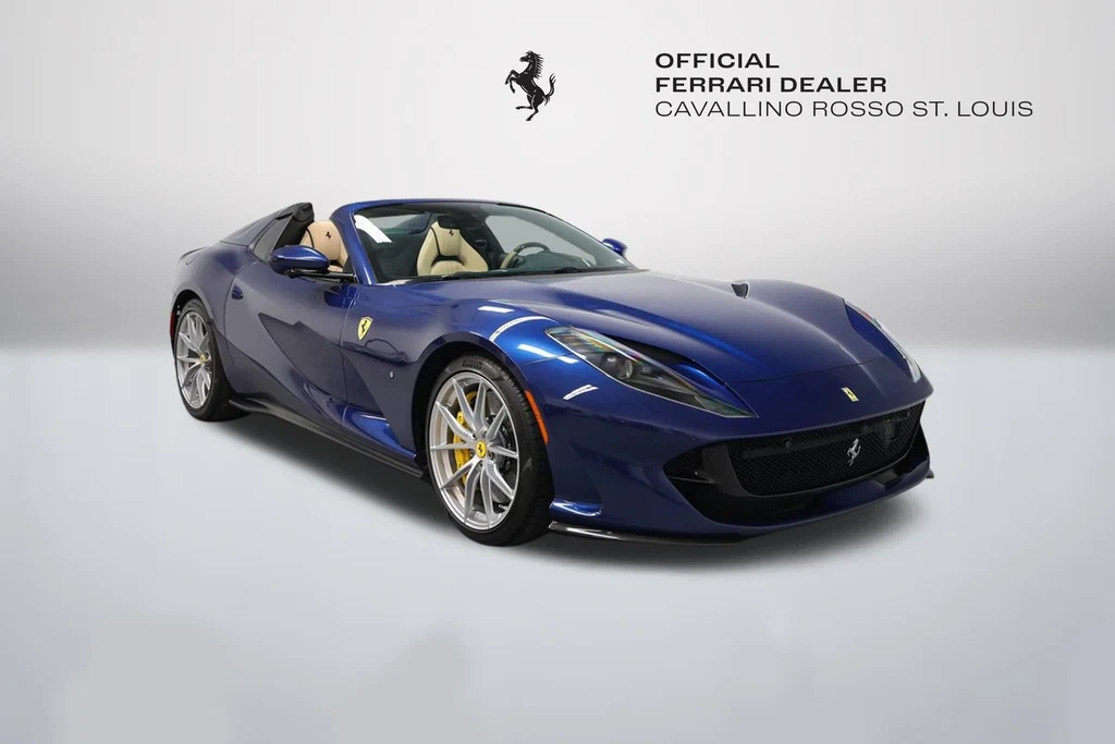 2021 Ferrari 812 GTS, 19/20