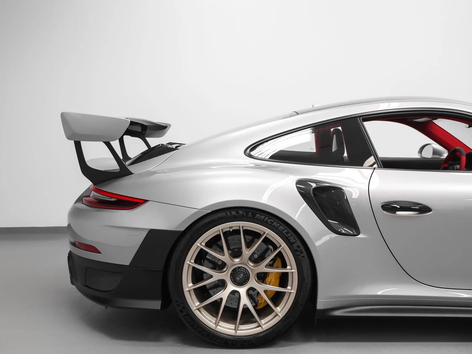 2018 Porsche 911 GT2 RS (991.2), 14/20