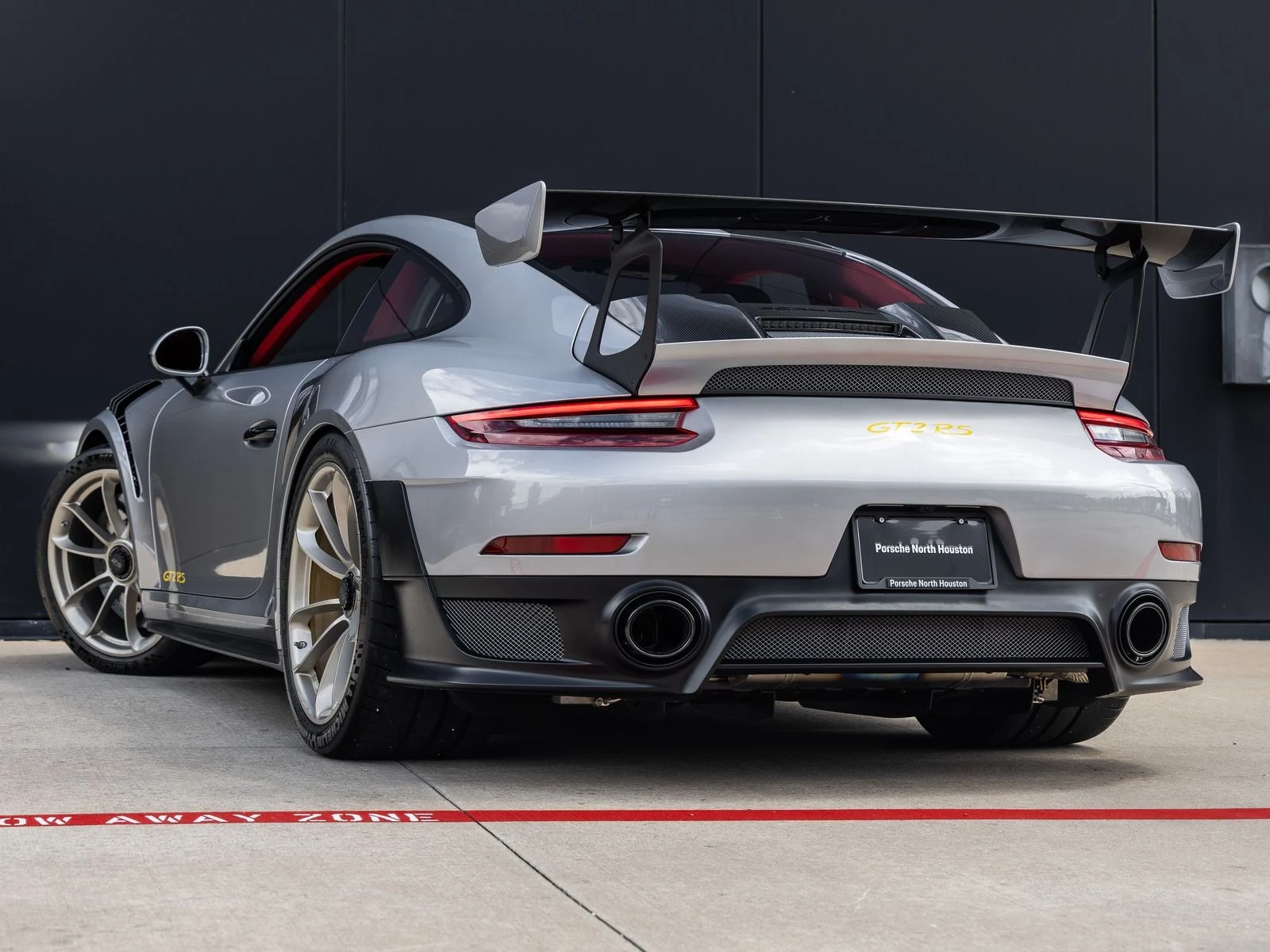2018 Porsche 911 GT2 RS (991.2), 3/20