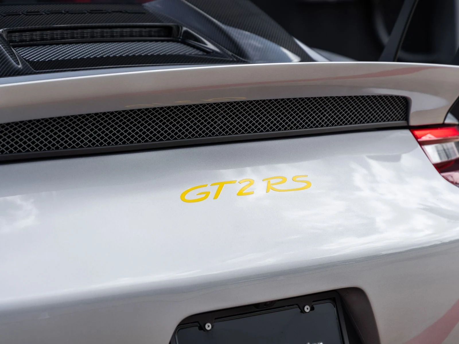2018 Porsche 911 GT2 RS (991.2), 17/20