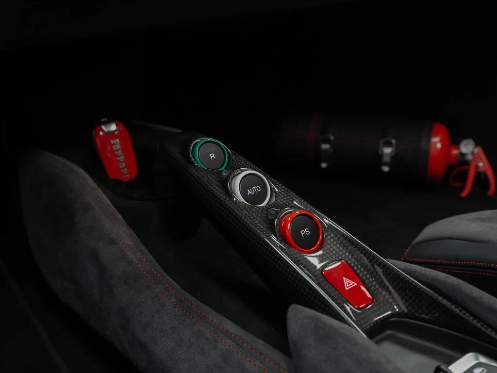 2023 Ferrari F8 Spider, 8/20