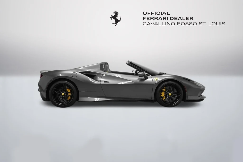 2022 Ferrari F8 Spider, 4/20
