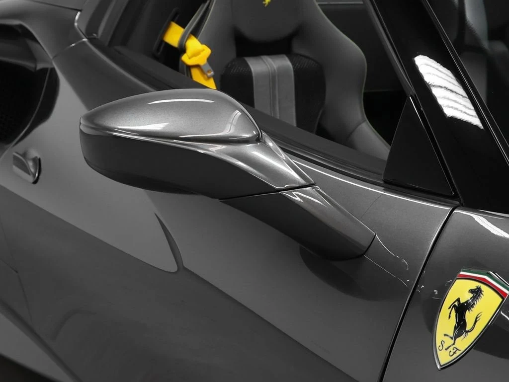 2022 Ferrari F8 Spider, 13/20