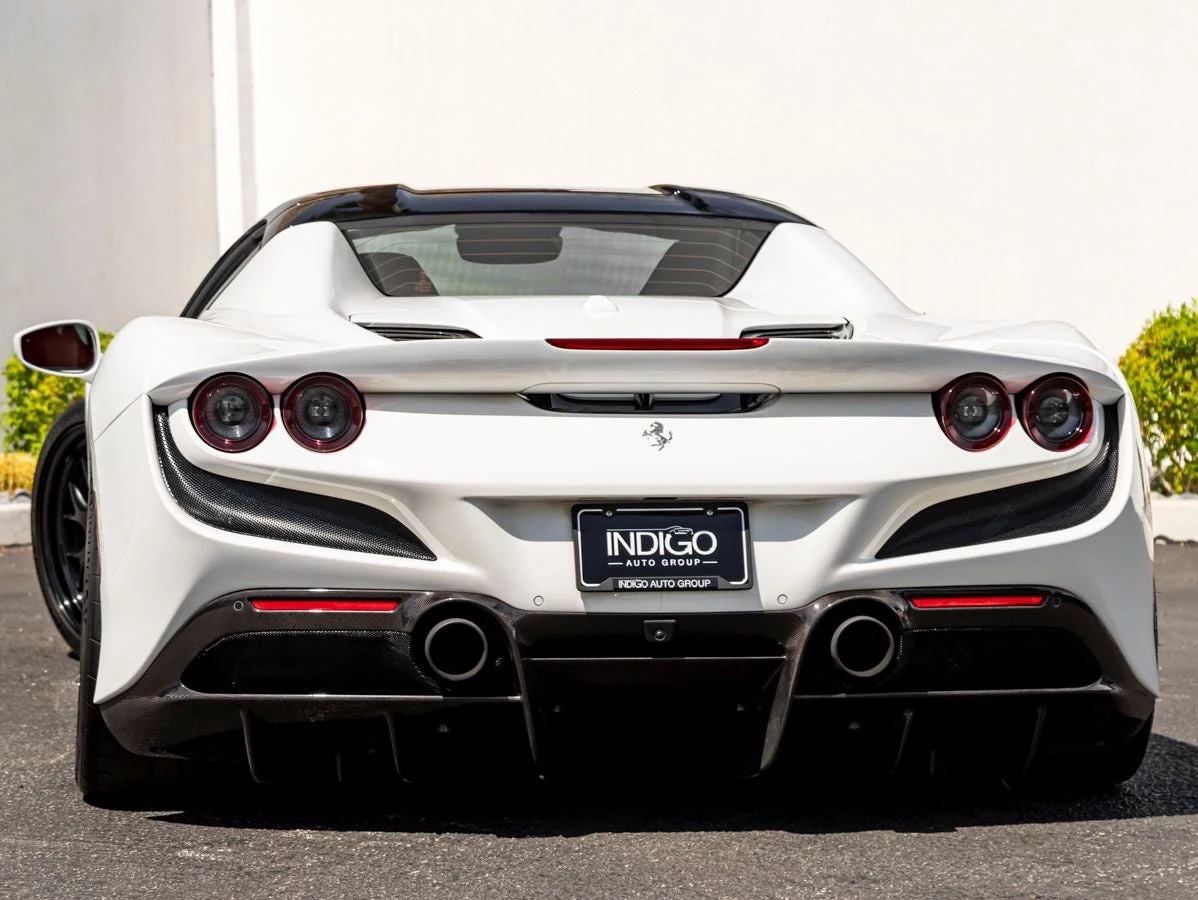 2022 Ferrari F8 Spider, 13/20
