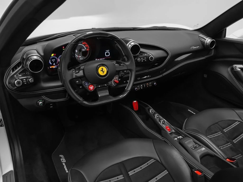 2022 Ferrari F8 Spider, 2/20