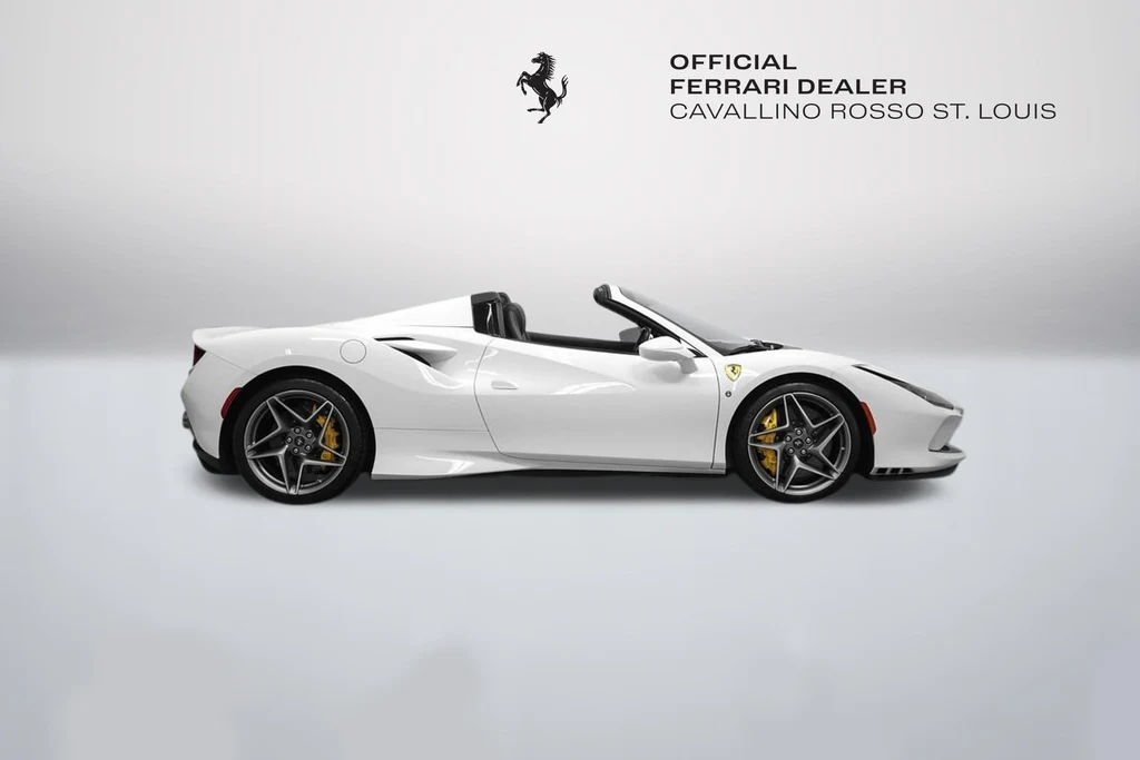 2022 Ferrari F8 Spider, 4/20