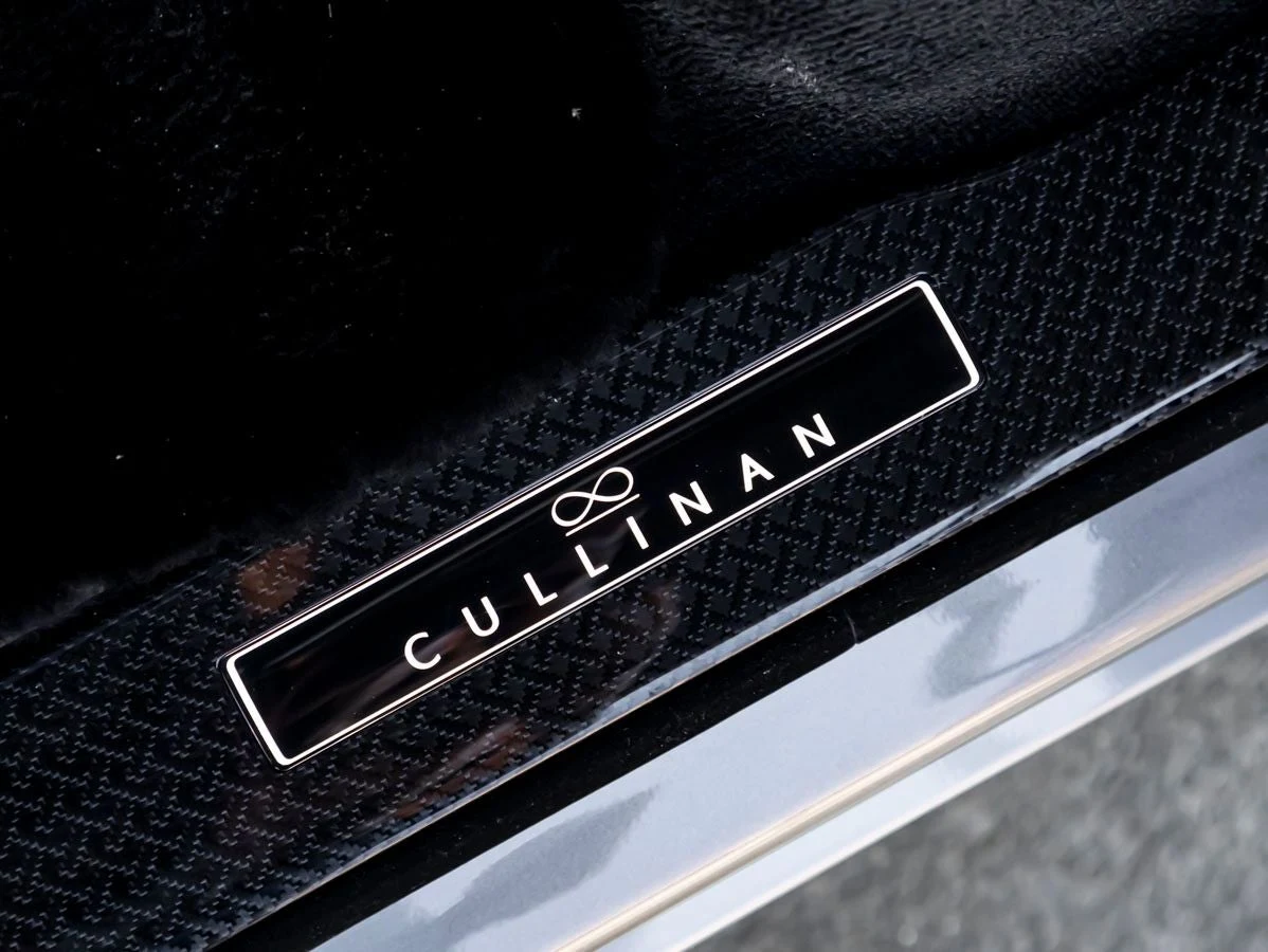 2027 Rolls-Royce Cullinan Black Badge Series II, 9/20