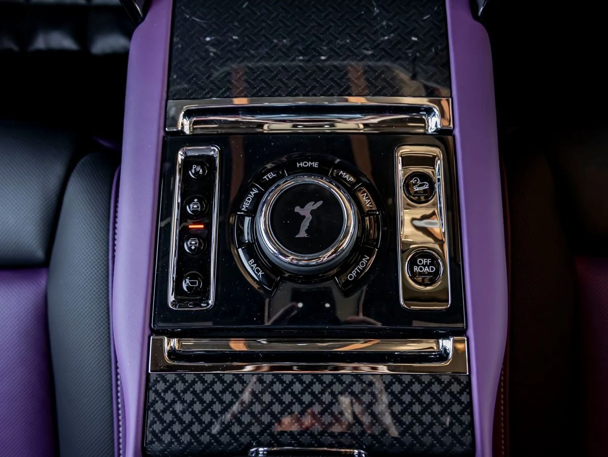2027 Rolls-Royce Cullinan Black Badge Series II, 17/20