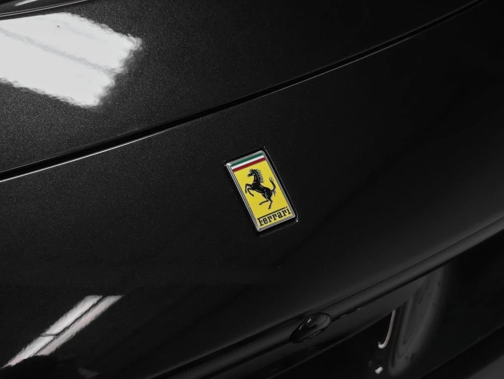2021 Ferrari F8 Spider, 7/20