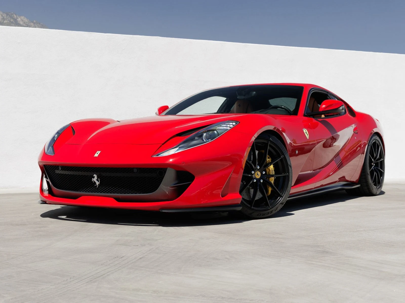 Ferrari 812 Superfast · Rosso Corsa · Indigo Auto Group