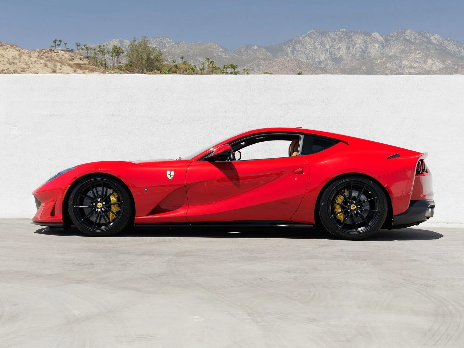 2019 Ferrari 812 Superfast, 2/20