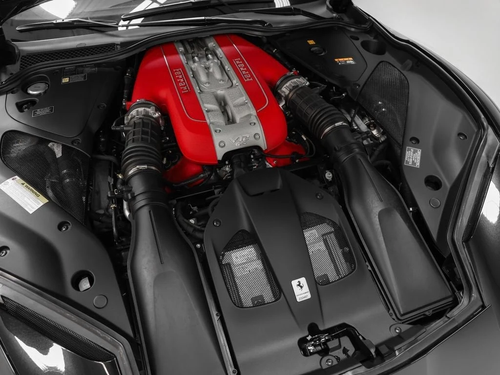 2018 Ferrari 812 Superfast, 15/20
