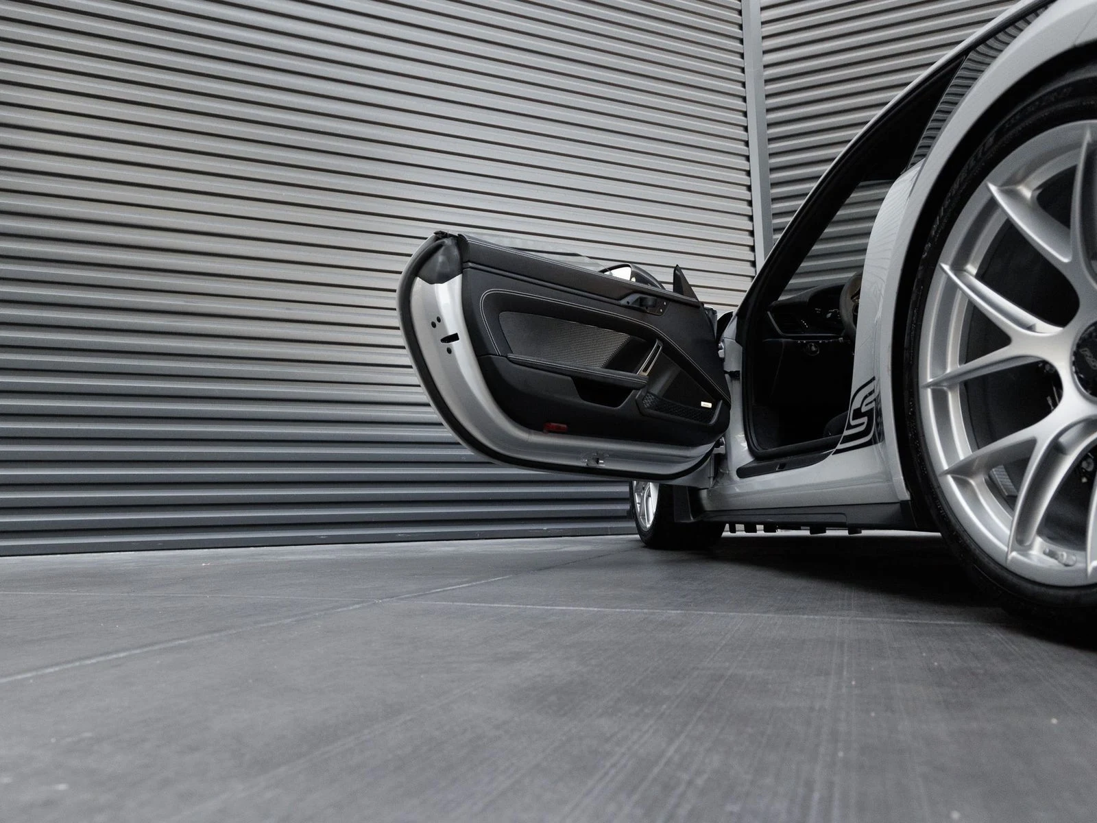 2025 Porsche 911 GT3 RS (992.1), 16/20