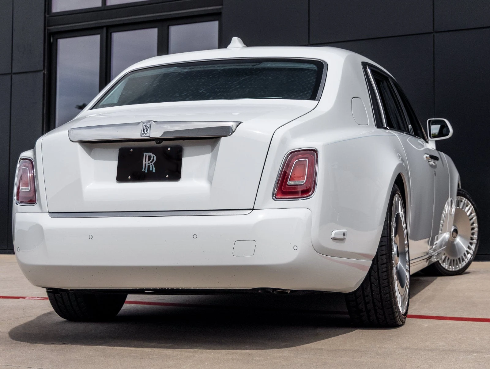 2023 Rolls-Royce Phantom VIII Series II, 3/20