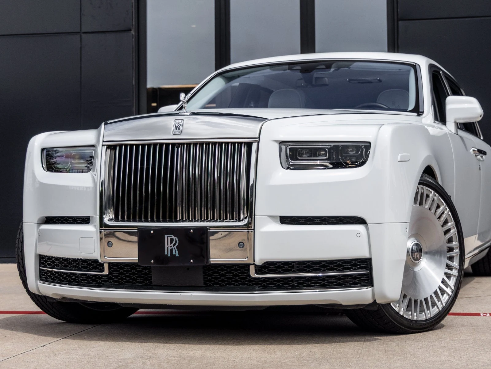 2023 Rolls-Royce Phantom VIII Series II, 6/20