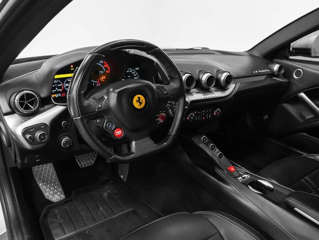 2014 Ferrari F12berlinetta, 2/20