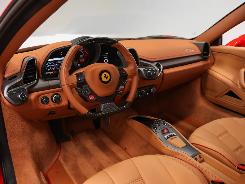 2013 Ferrari 458 Italia, 2/20
