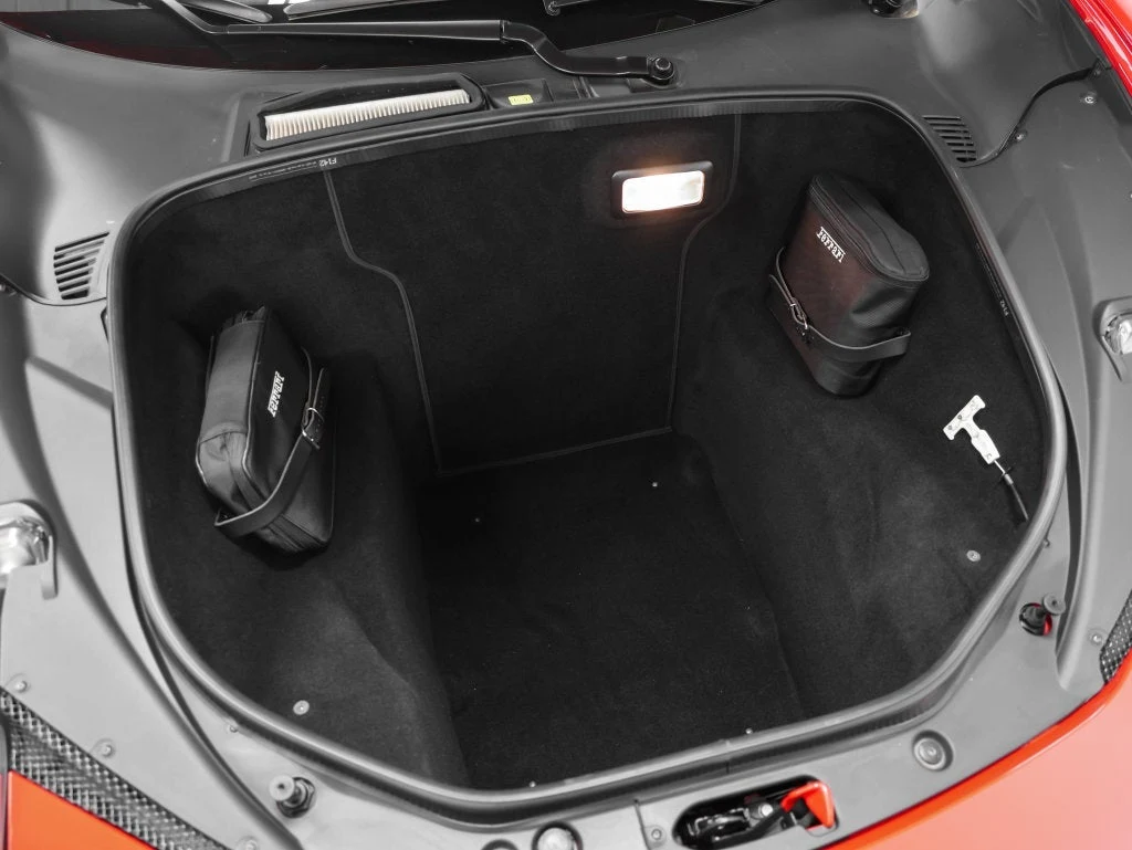 2013 Ferrari 458 Italia, 14/20