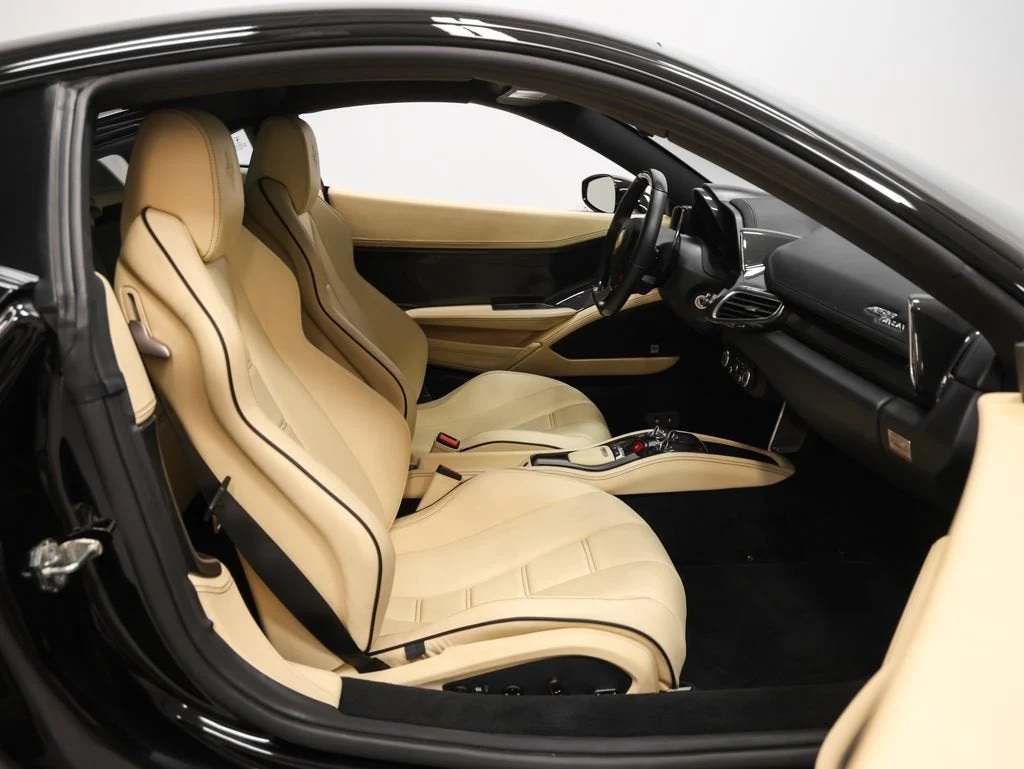 2010 Ferrari 458 Italia, 17/20