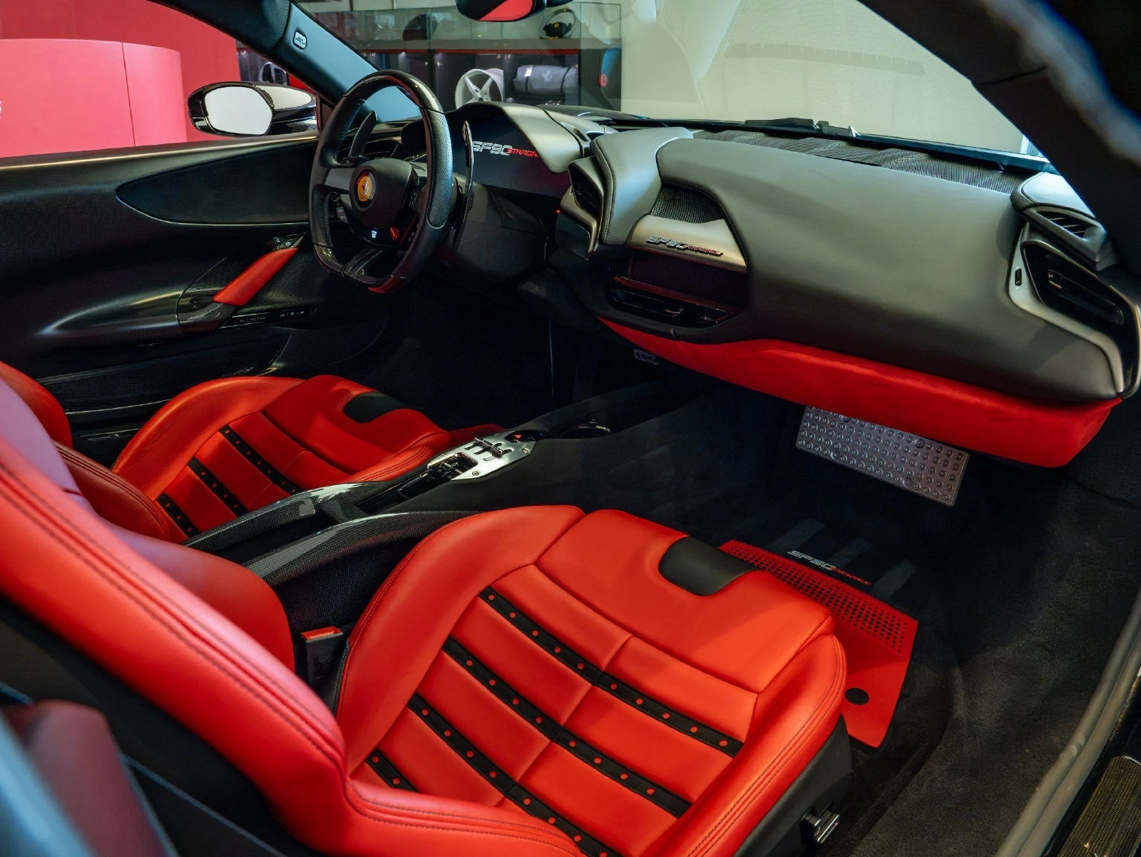 2021 Ferrari SF90 Stradale, 17/20