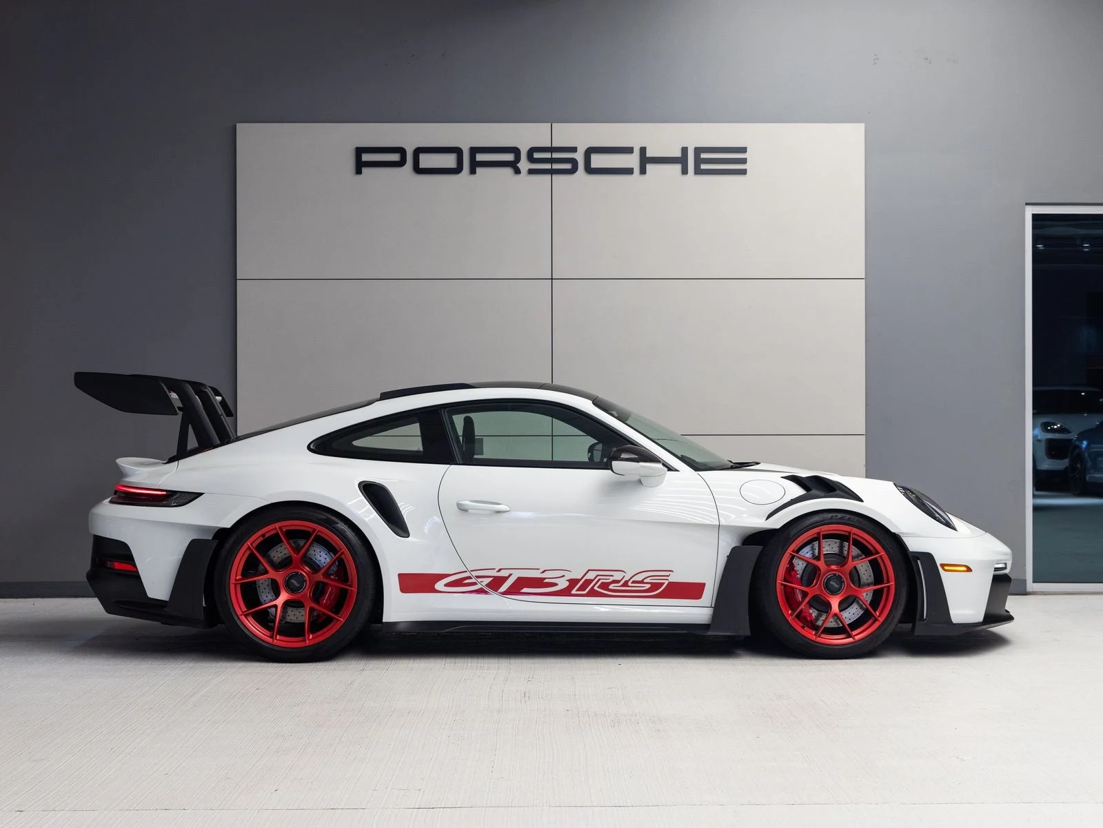 2023 Porsche 911 GT3 RS (992.1), 8/20