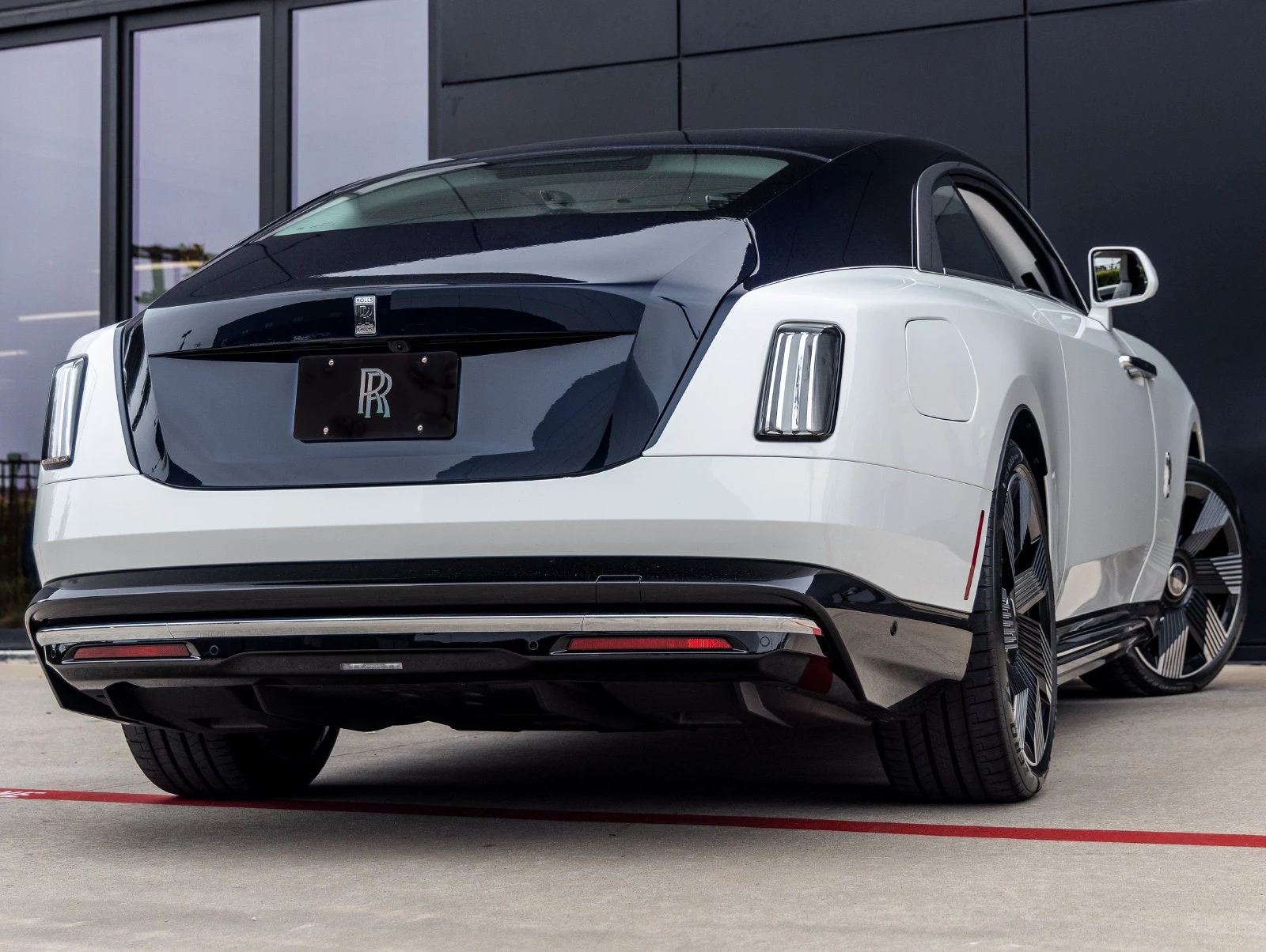 2026 Rolls-Royce Spectre, 2/20