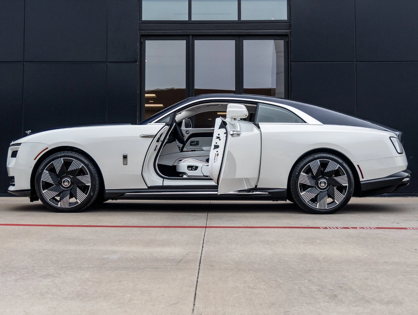 2026 Rolls-Royce Spectre, 11/20
