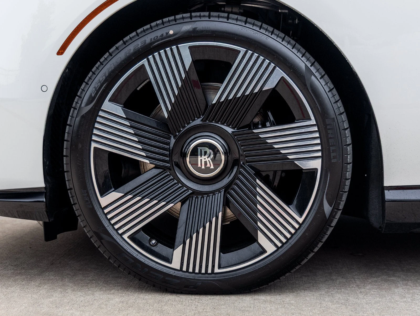 2026 Rolls-Royce Spectre, 13/20